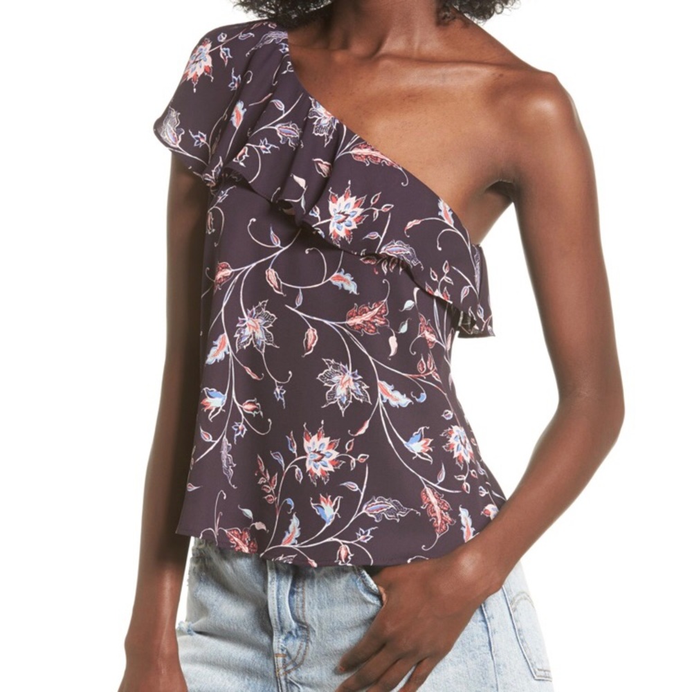 NWT Astr the Label One Shoulder fluttery top